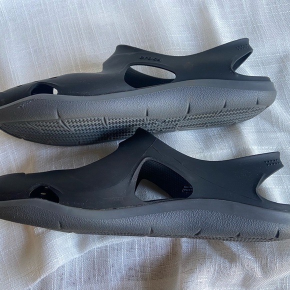 Crocs Women’s Swiftwater Wave Mary Jane Water Sandals Flats Sz 8 Black Comfort - Picture 9 of 10